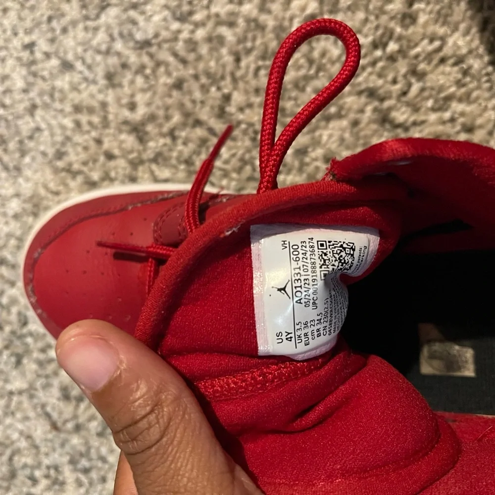 Nike Kids Red High-Top Sneakers Jordan - Picture 11 of 16